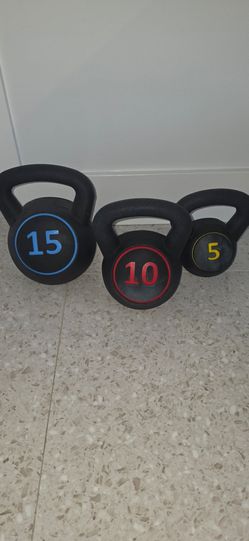 Set of 3 Kettle Bells, (5lb, 10lb, 15lb)