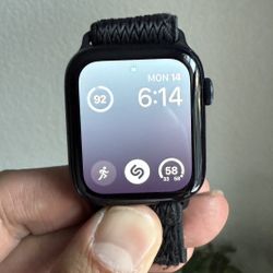 Apple Watch SE 2 44mm $140
