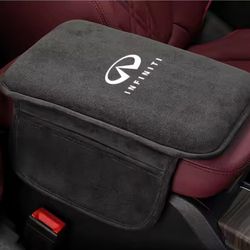 Infiniti Suede Armrest With Storage Pockets