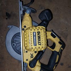 Dewalt Xr  Cordless Circular Saw