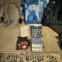  Boys Nike Sweatshirts And T-shirts medium 