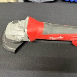 Milwaukee Grinder M18 