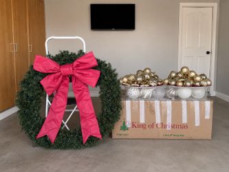 7FT Snow Flocked Christmas Tree Bundle + Giant Wreath + Gold Ornaments