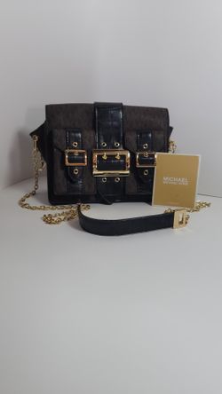 Mk Small Purse. Firm