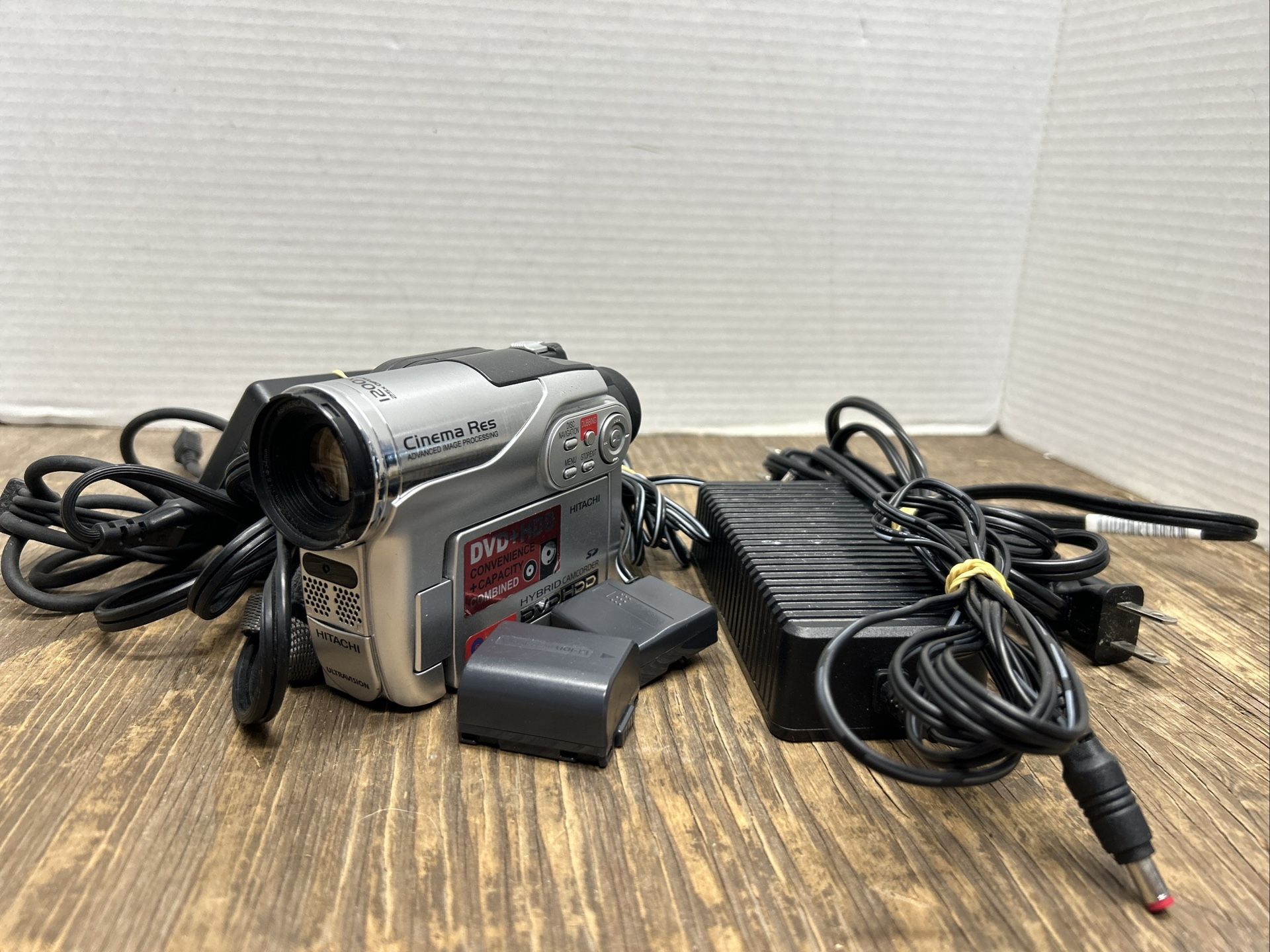 Hitachi DZ-HS300A DVD Camcorder Bundle with Accessories