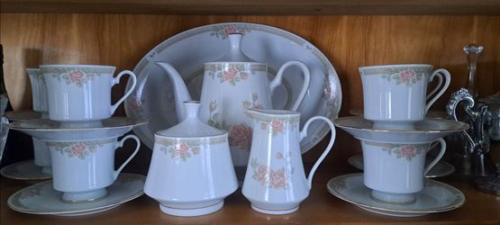 Porcelain Tea Set