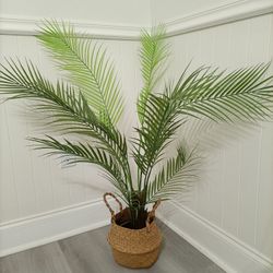 Beautiful Artificial Plant - 4ft - Perfect Condition!