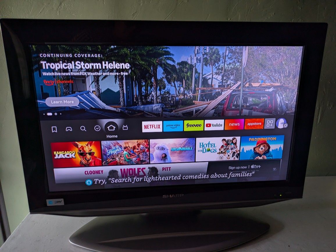 Sharp Tv 30" With Remote