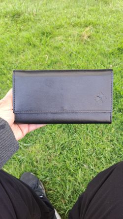 Patricia  Nash black wallet 