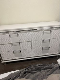 Dresser + night stand