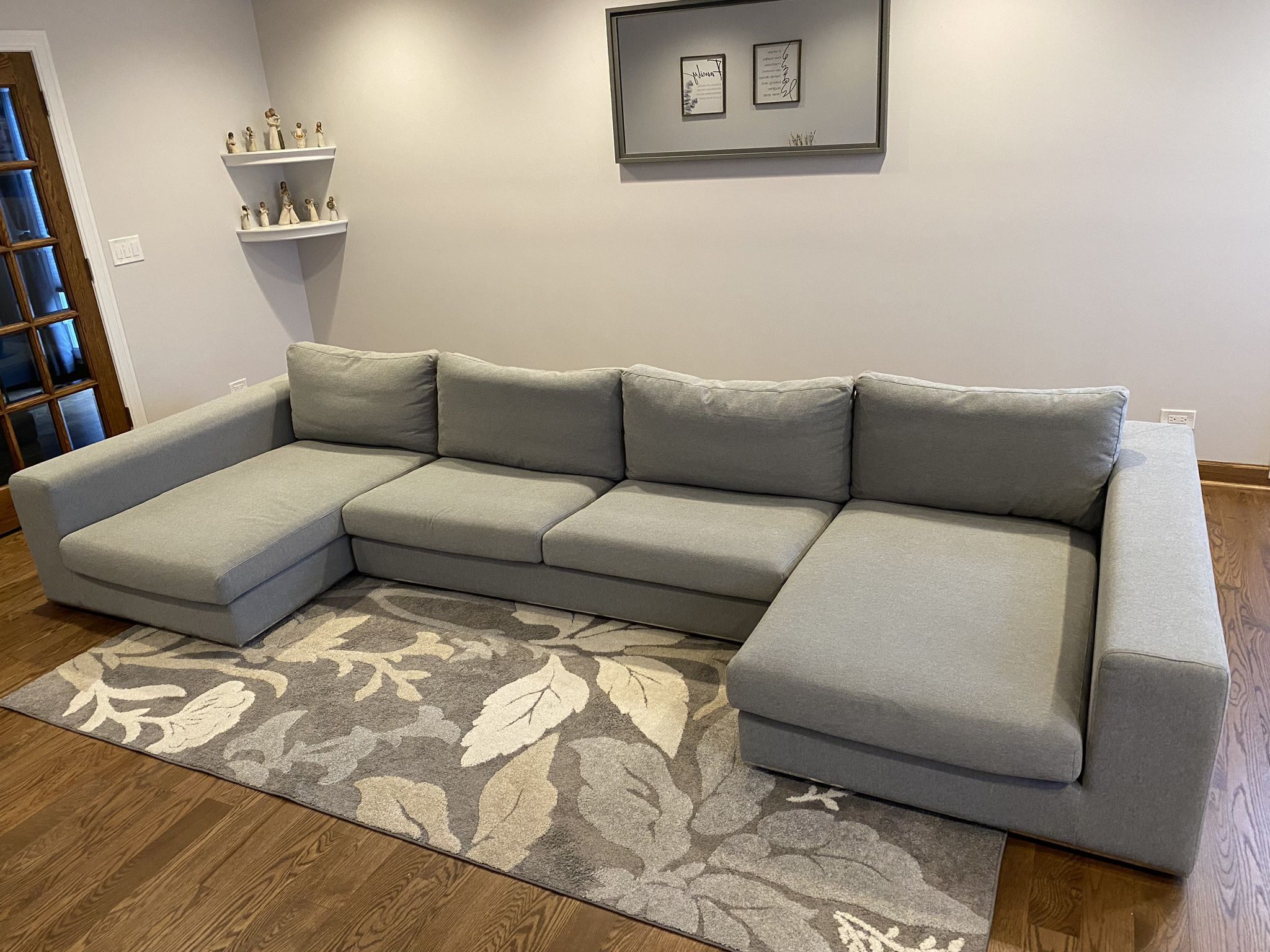 Like New Interior Define U-Shaped Ainsley Sectional-Free Delivery