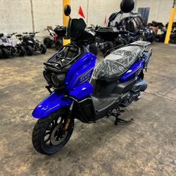 Brand new 2024 Tank 200 Scooter - Yamaha Zuma Clone 