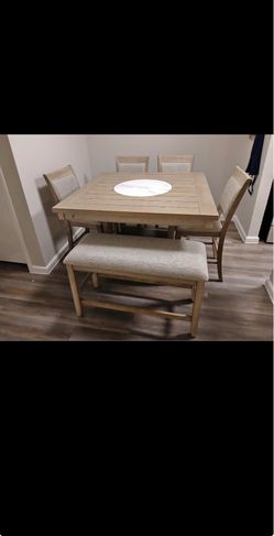 New 5pc dining set