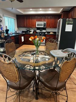 Dinning set for sale