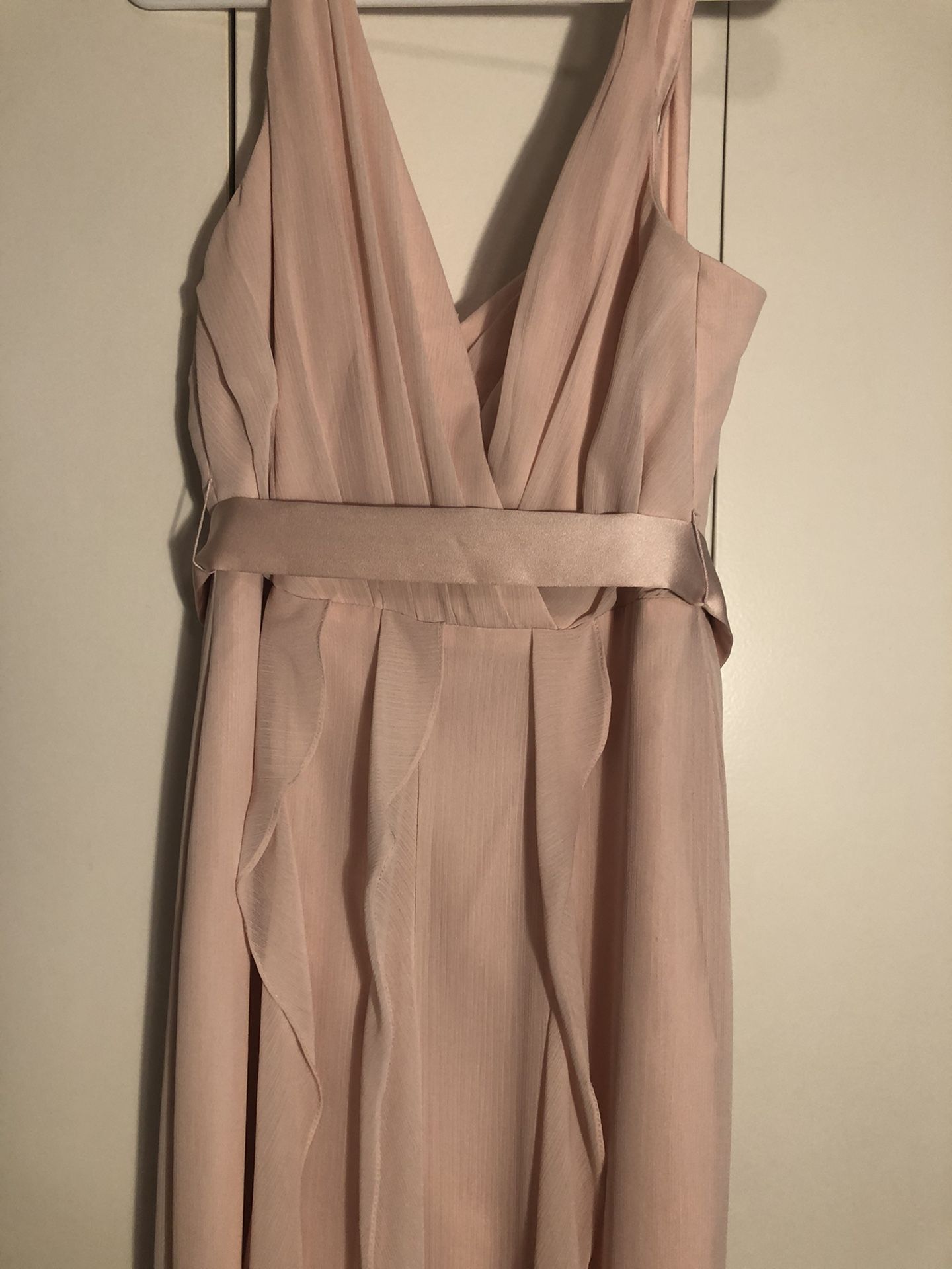 Vera Wang Blush Color size 8 Formal Dress