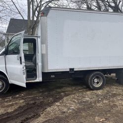 2007 Chevrolet Express 3500 Cargo • Extended Van 3D best offer it’s yours