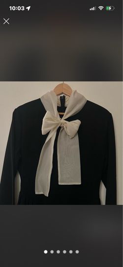 Black Cocktail Dress w Elegant Cream Boe