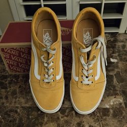 GIRLS VANS