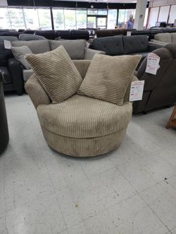 Big Chill Swivel Chair AC3609