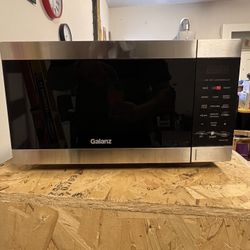 Microwave Like New