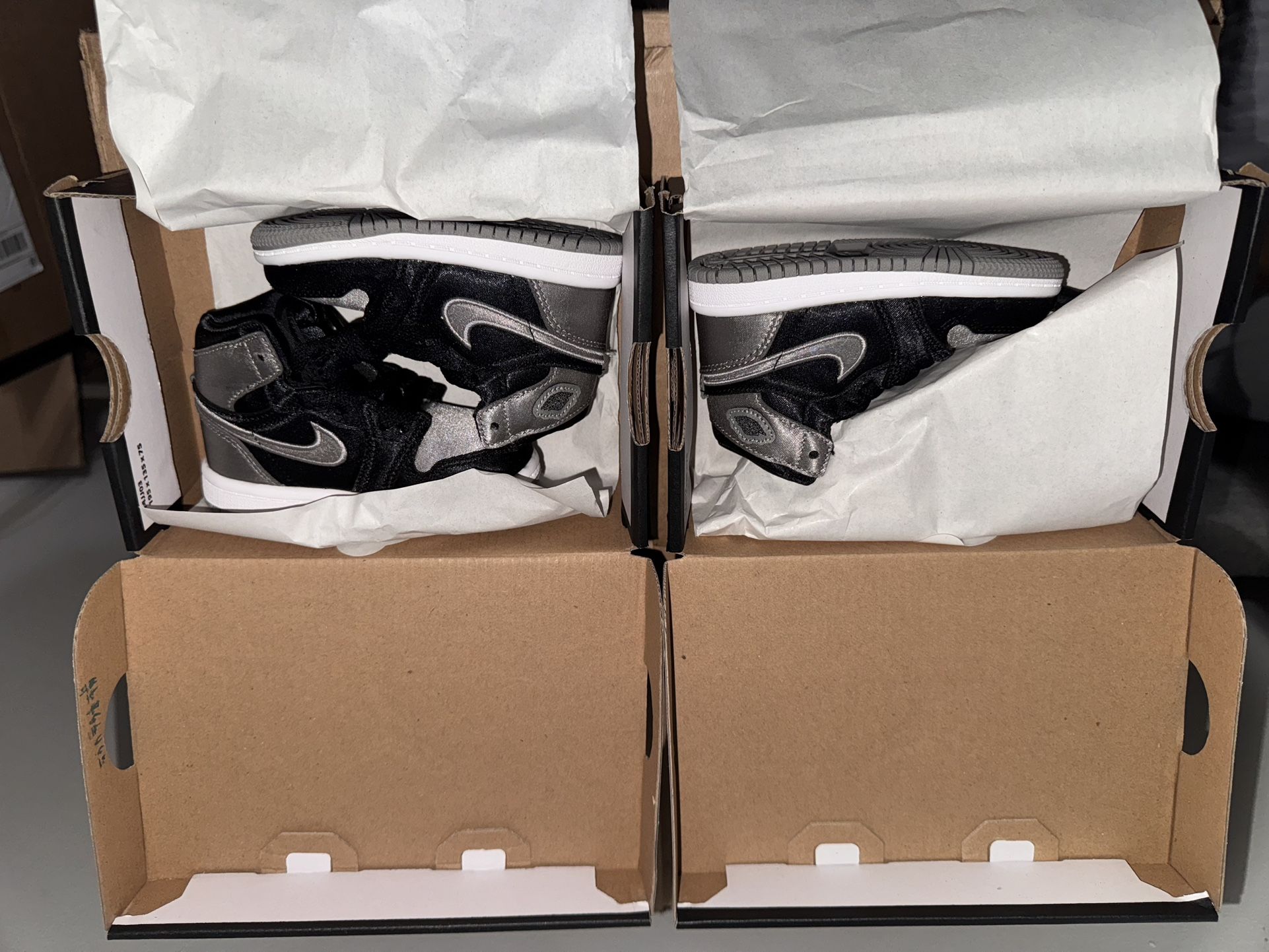 JORDAN 1 RETRO HIGH OG