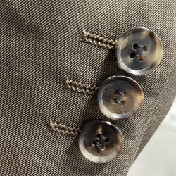 HUGO BOSS 2 Piece Suit Side Vents with Stitched Button Holes - Pasolini Movie Style - Solid BROWN 42 R - Never Worn! * Small Alteration * USA 🇺🇸 