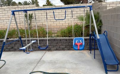 Swing set