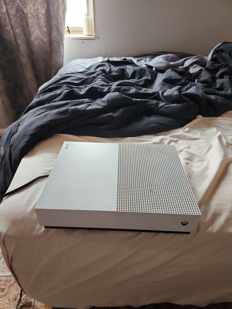 Xbox One S