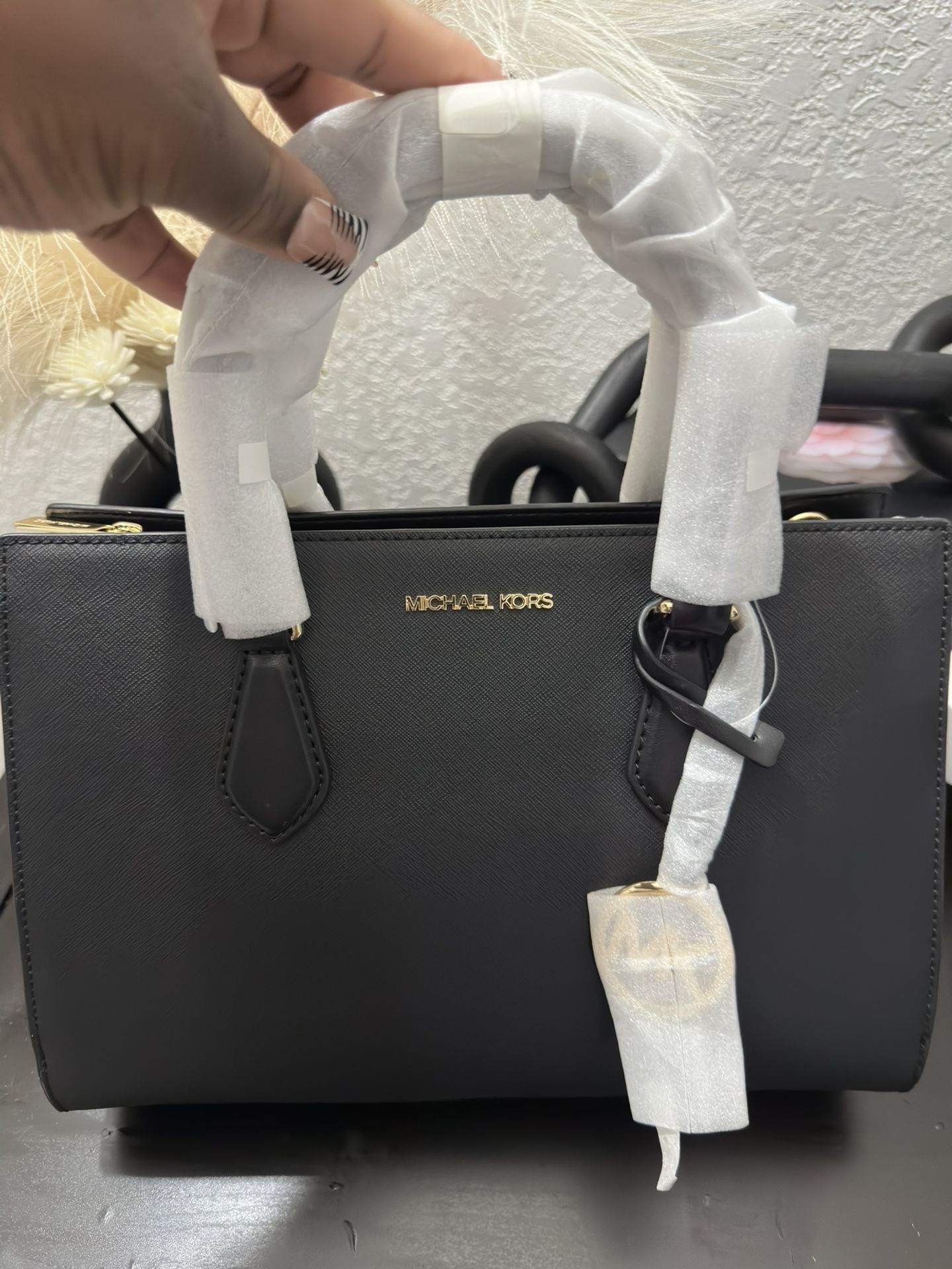 Michael Kors Purse Sheila Medium Satchel