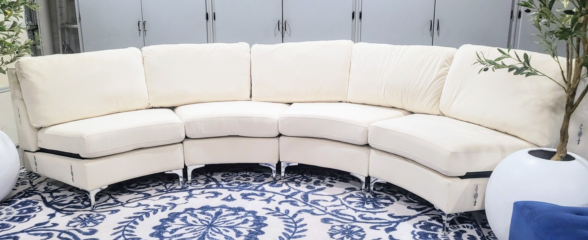 Curved Sectional