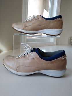 LIZ CLAIBORNE LIZSPORT Women's Size 9 M Casual Lace Up Natural Tan Leather Shoes