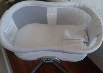 Halo bassinet