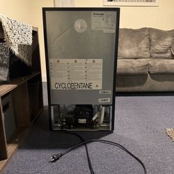 Mini Fridge 