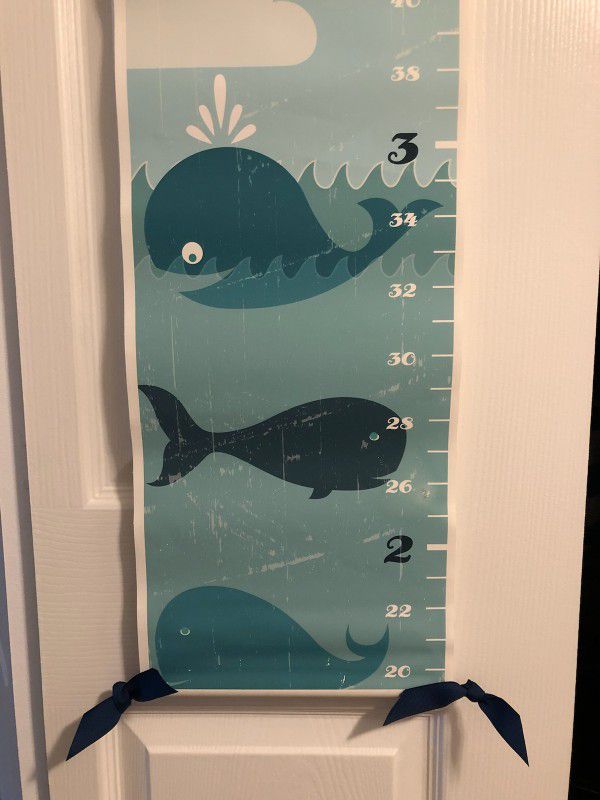 Personalized Boys’ Growth Chart Sign - Thomas - 🐳