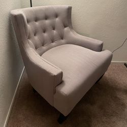 Tufted Fabric Accent Chair 