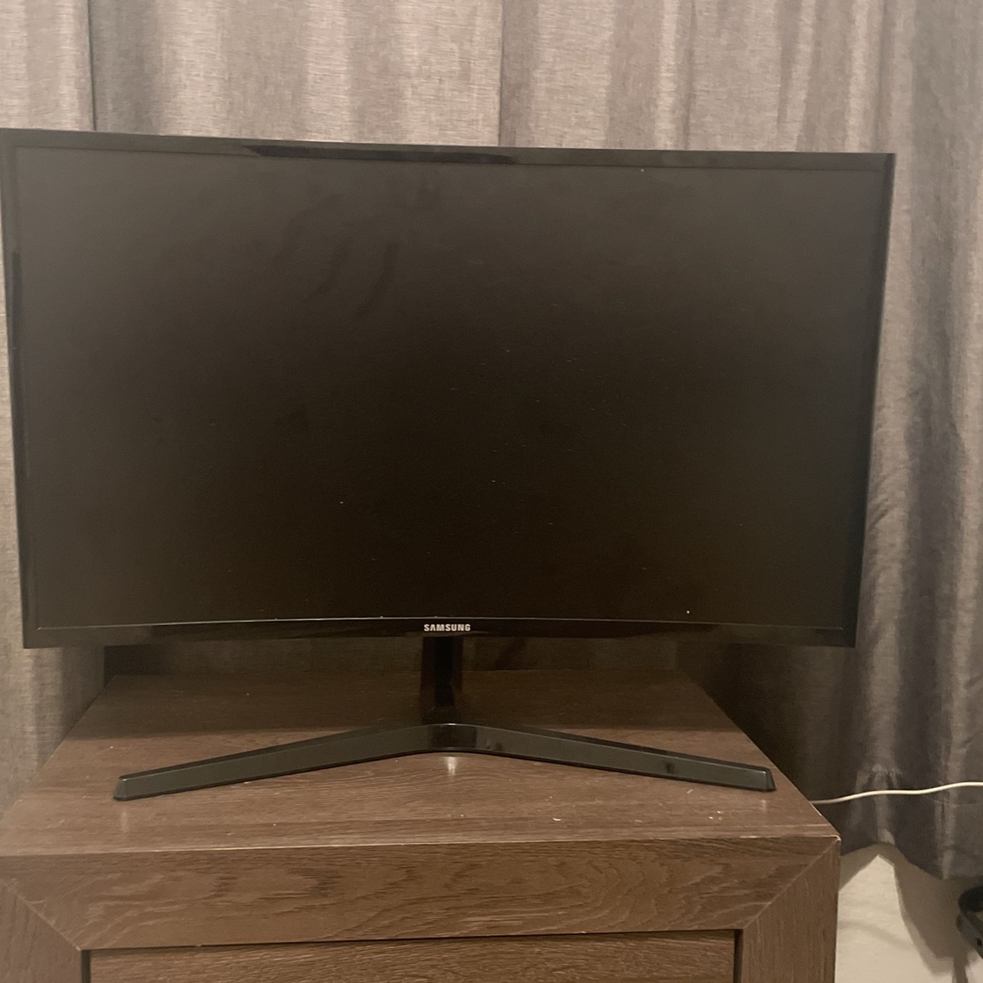 Samsung Curved Monitor