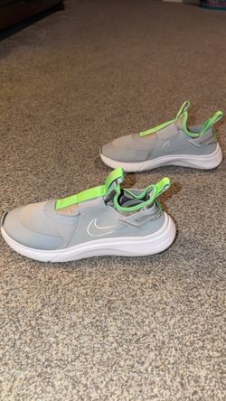 Nike Flexrunner Gradeschool Size 6.5