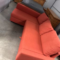 Couch Bed Whith Baúl 