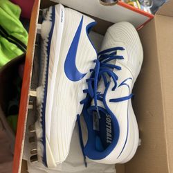 Brand New Softball Cleats Size 9.5
