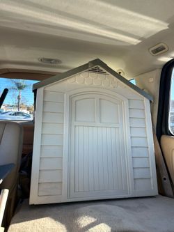 Medium Doghouse