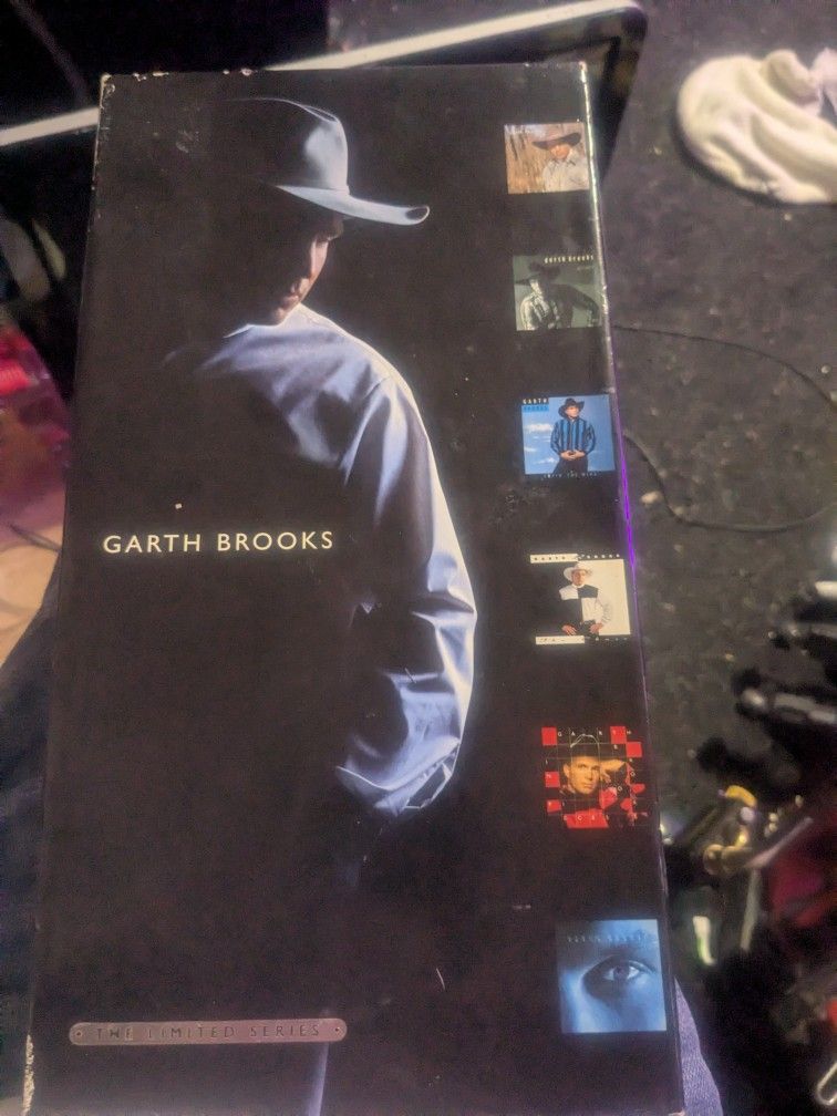 Garth Brooks 6CD Limited Collection