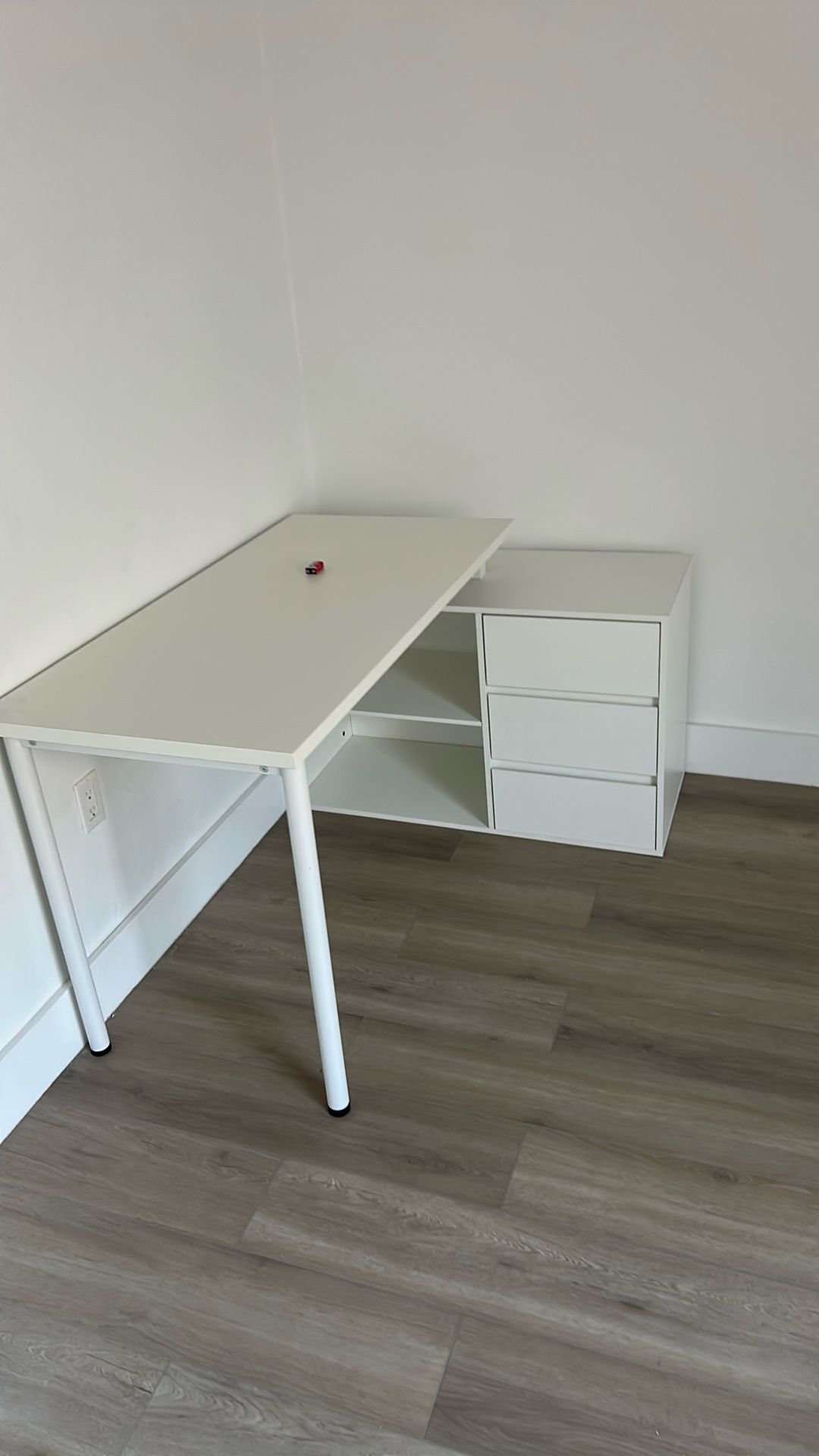 2 Large White Corner Desks For Sale