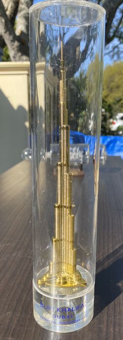Burj Khalifa Tower, Dubai Display