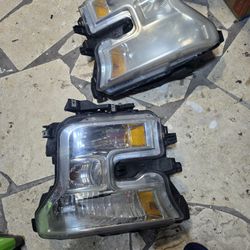 Light Ford 150 2017   100 Dollars