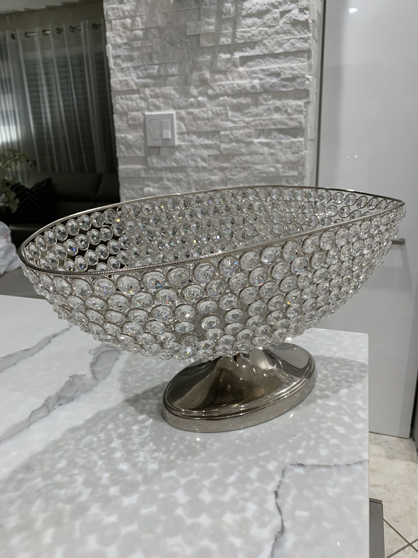 Modern bowl decoration