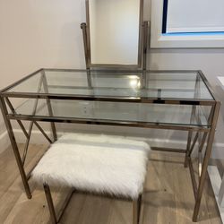 Vanity Table And Chair With Mirror