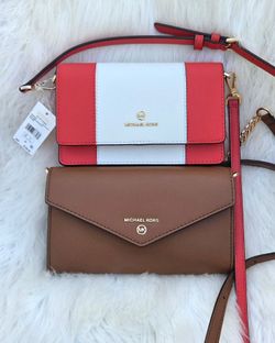 Mk Originales Nuevas $100, por las dos.