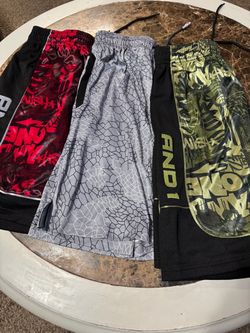 Men basketball shorts