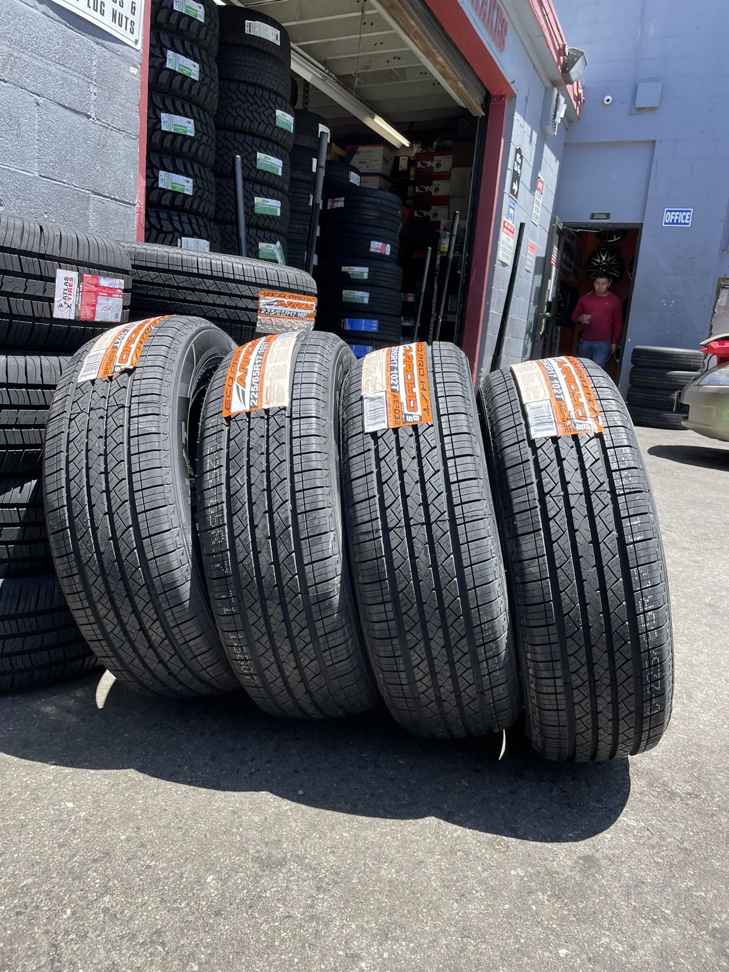 225-65-17 Toyota RAV4 Tires 475$ Installed Free Alignment