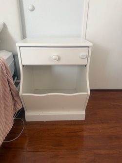 Night stand